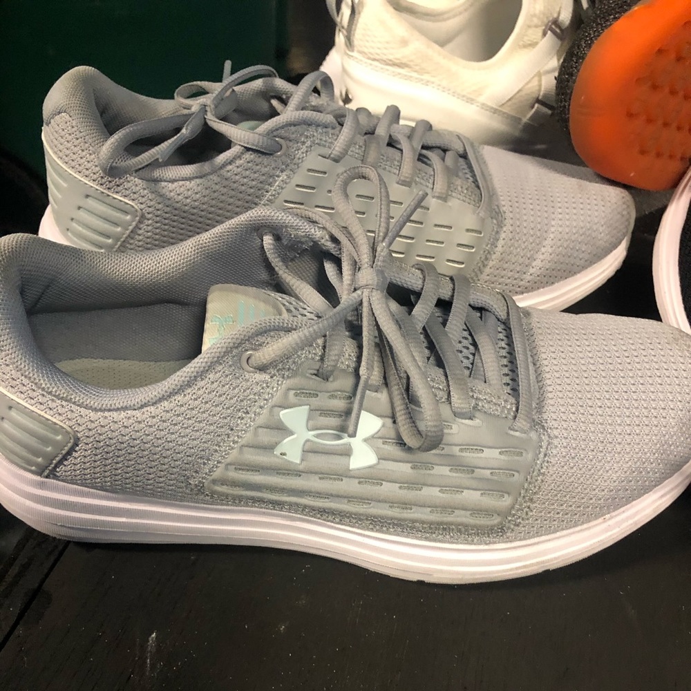 Under Armour trainers